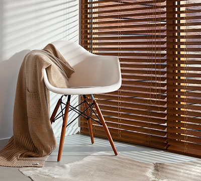  Gebreide mohair Plaid Hopper op Eames stoel