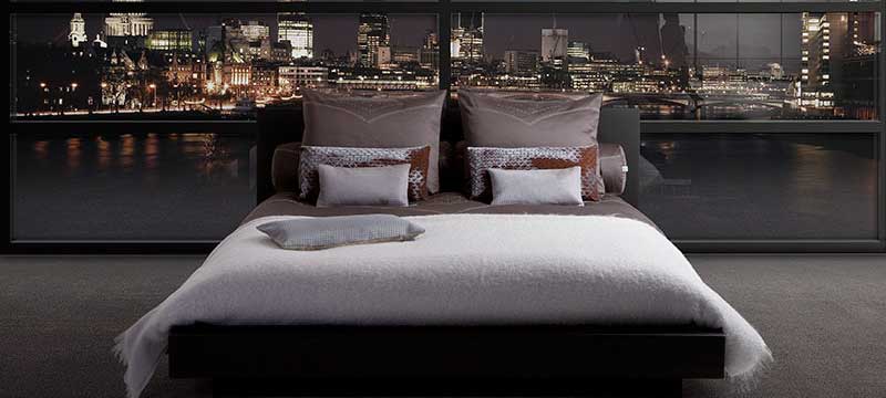 MrsMe setting London