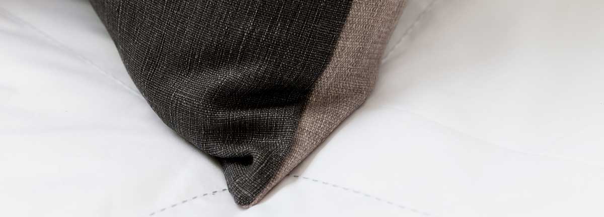 Sierkussen Cosmos Ebony 