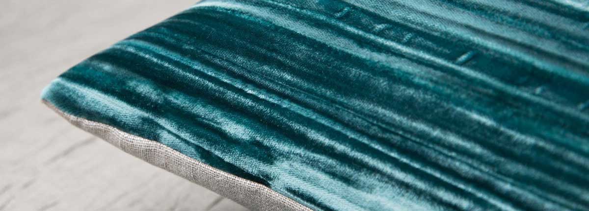 Sierkussen Lord Petrol