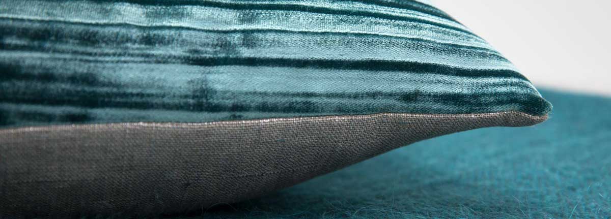 Sierkussen Lord Petrol velours