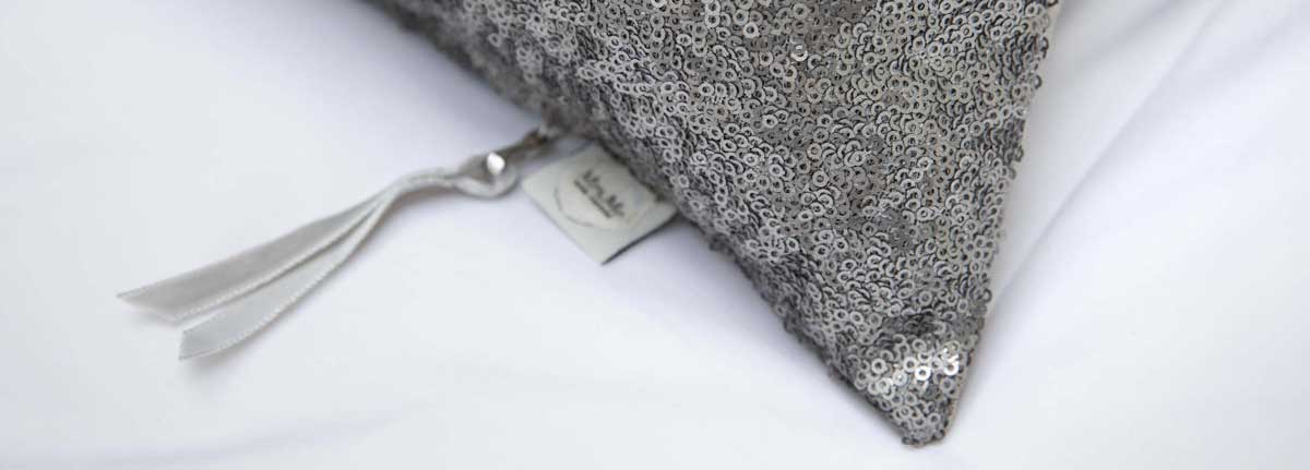 Sierkussen Spangles Titanium velours