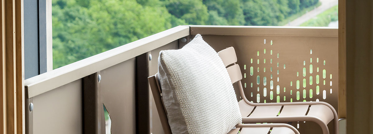 Raffia Sierkussen Webster White Outdoors