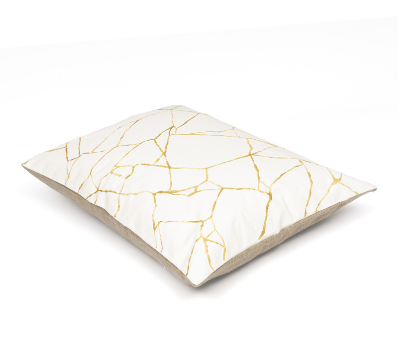 Sierkussen Kintsugi Chalkwhite Gold