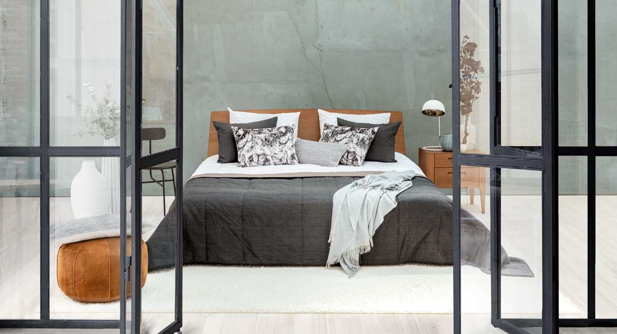 The Glass House - Bedroom Corridor