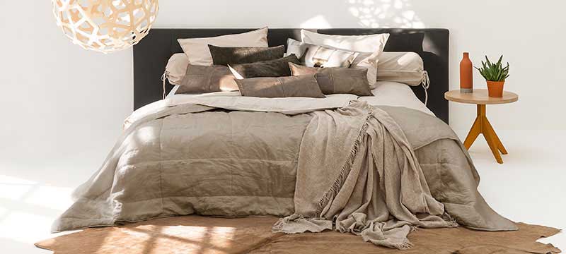 MrsMe setting The Oyster Bar