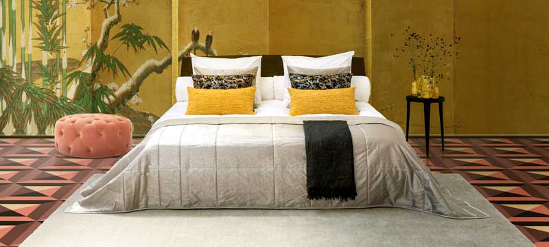 MrsMe setting Ballrroom