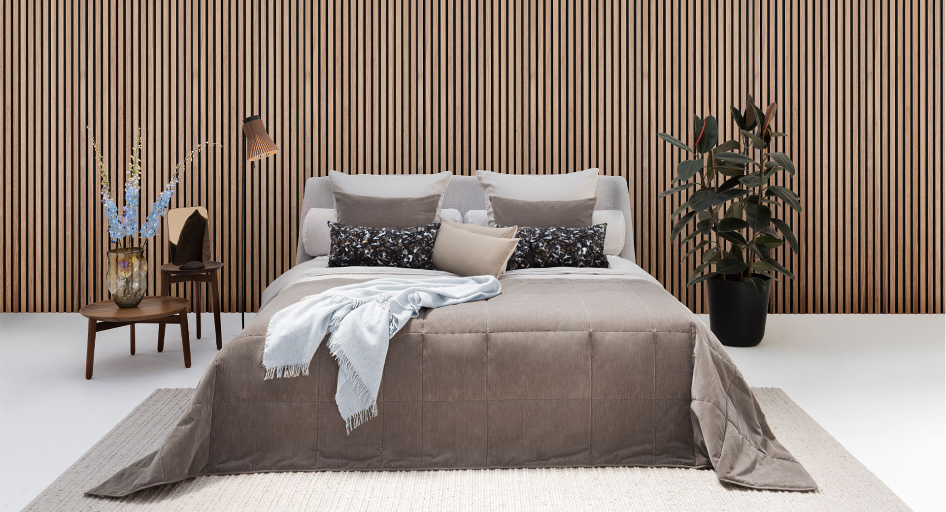 The Glass House - Bedroom Mirage