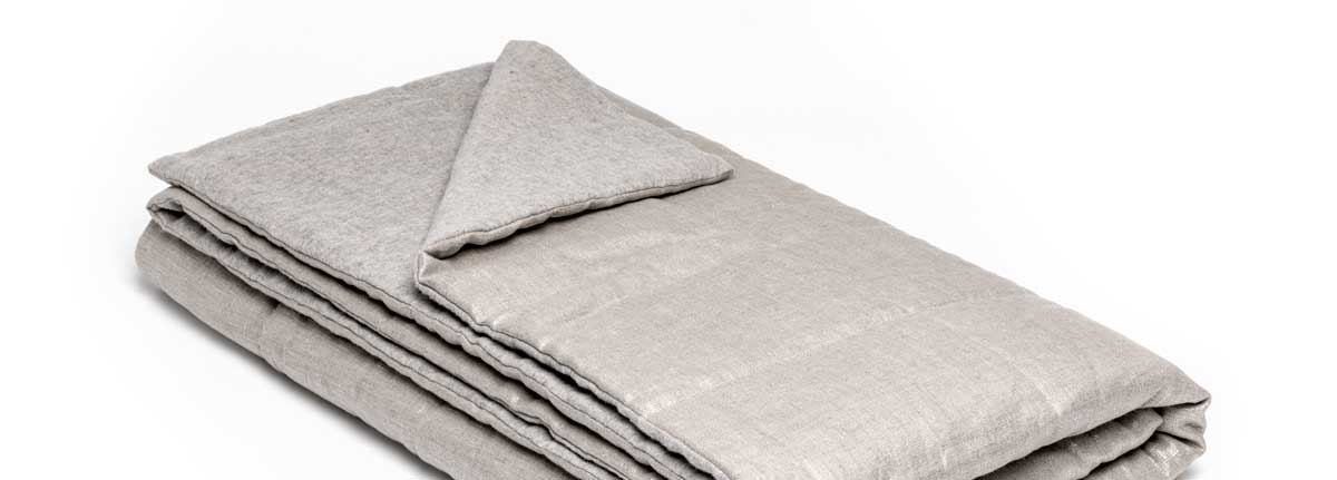 Bed-end Spread Silver Pad