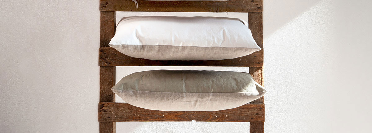 Cushions Paper White and Sage 