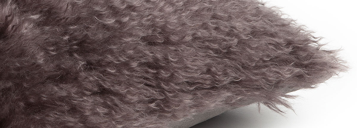 Cushion Caesar Close