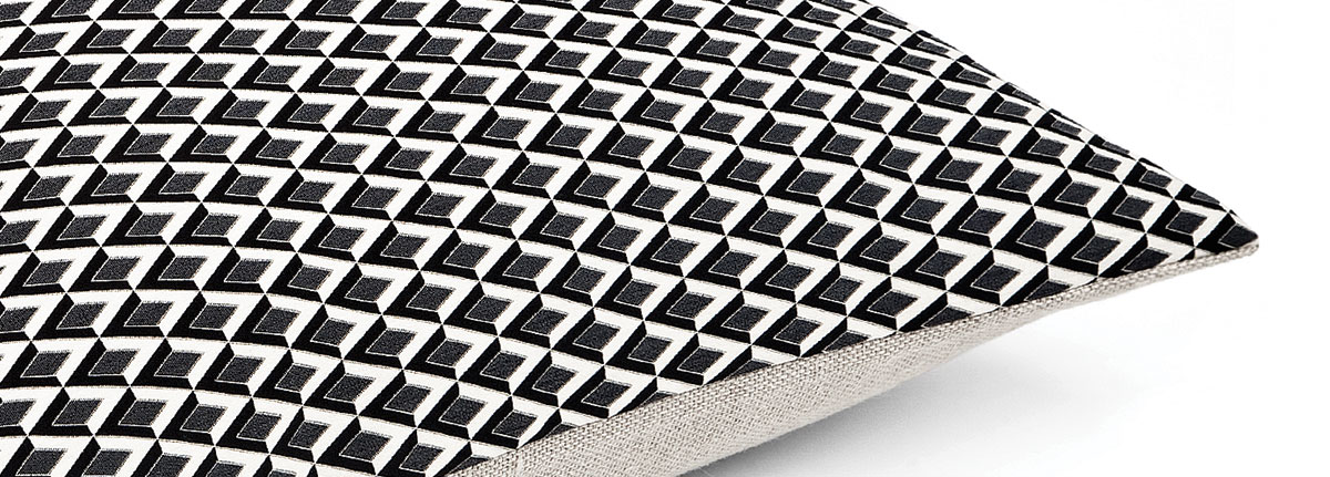 Cushion Spike Detail