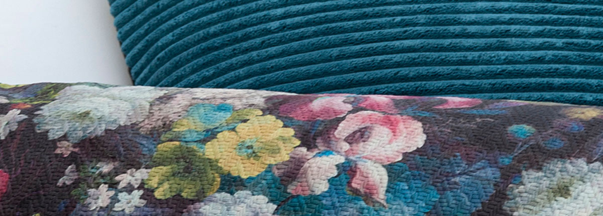 Cushion Tableau Turquoise Pink