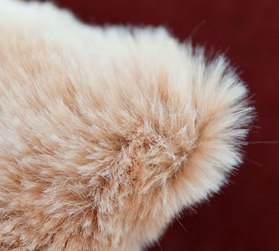 Cushion Mellow Fake fur detail
