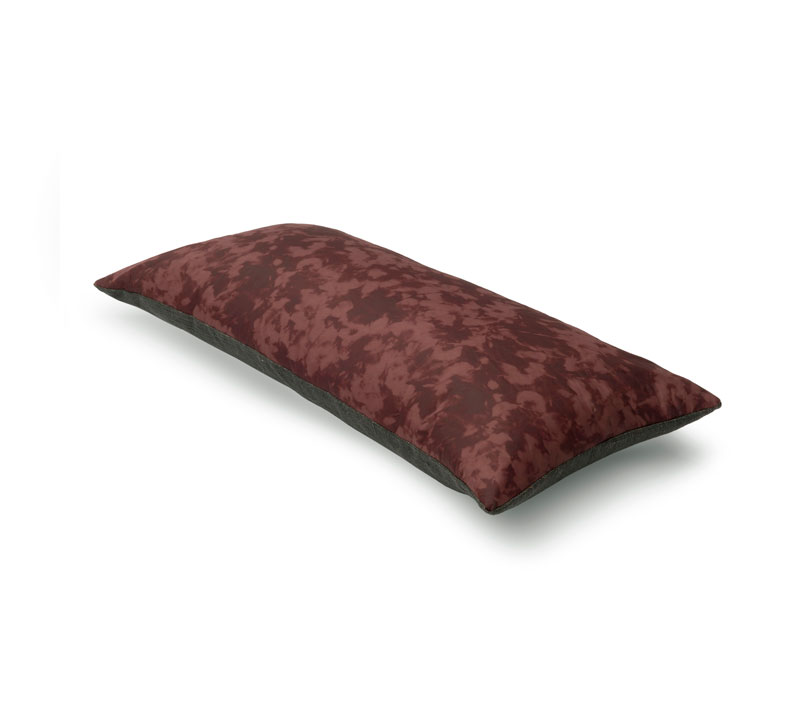Cushion Foliage Burgundy