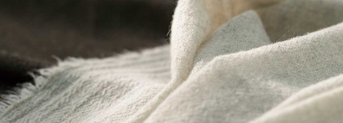 Throw Fly Aloe Melee detail