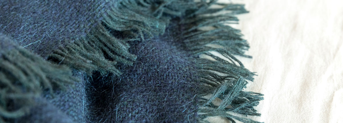 Archive blanket Blueberry fringes