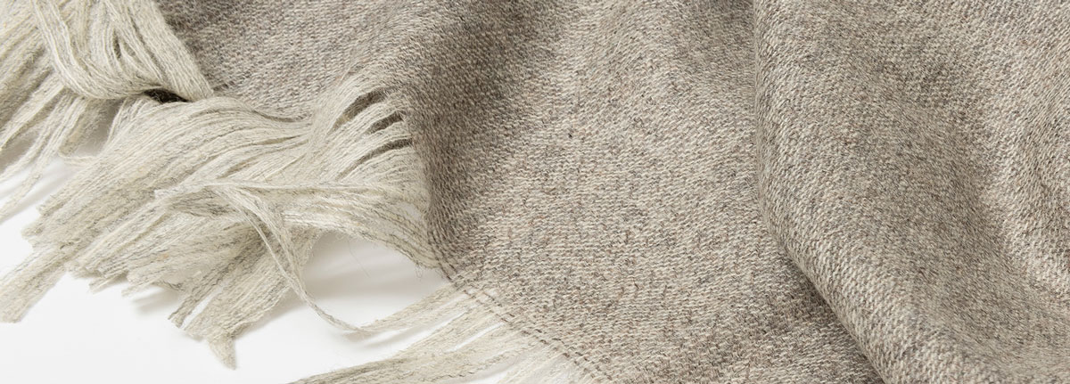 Nick blanket Oyster detail